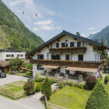 Apartment Kombi Edelweiss-enzian By Interhome