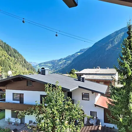 Kombi Edelweiss-enzian By Interhome Apartment Mayrhofen